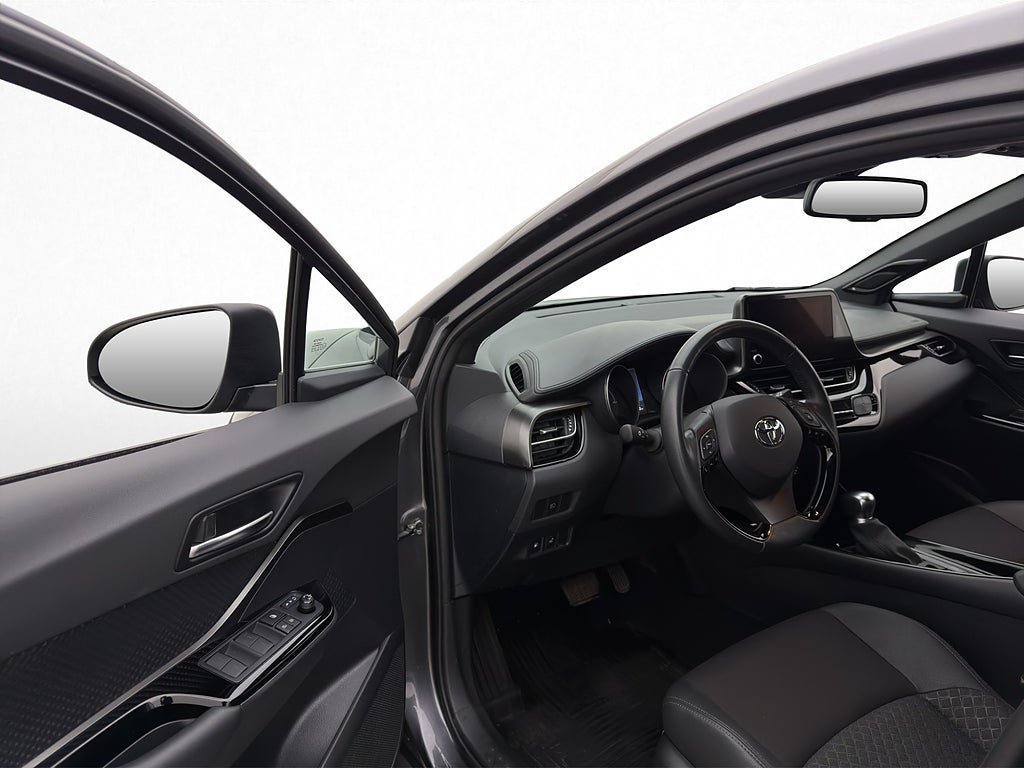Vehicle Image 11