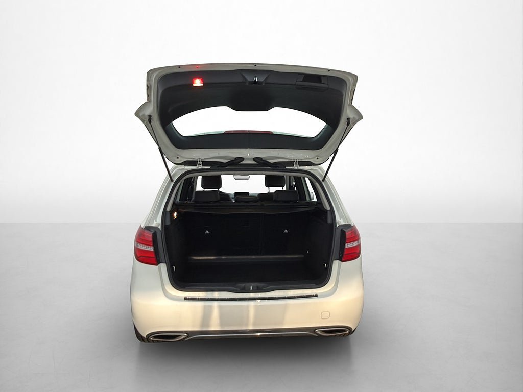 Vehicle Image 31
