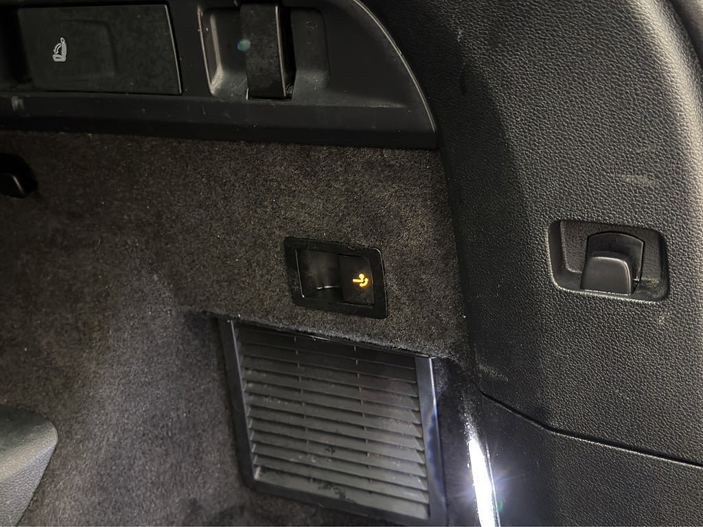 Vehicle Image 27