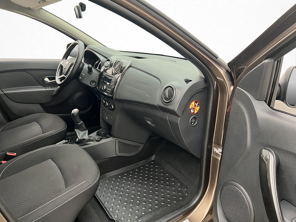 Vehicle Image 18