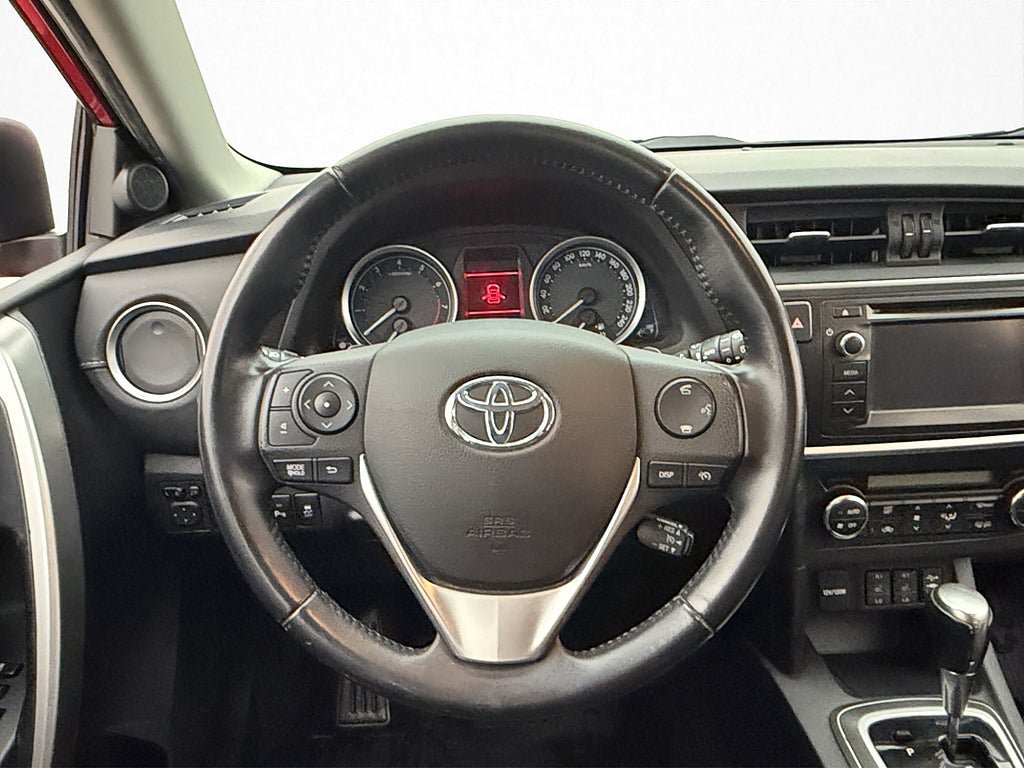 Vehicle Image 15