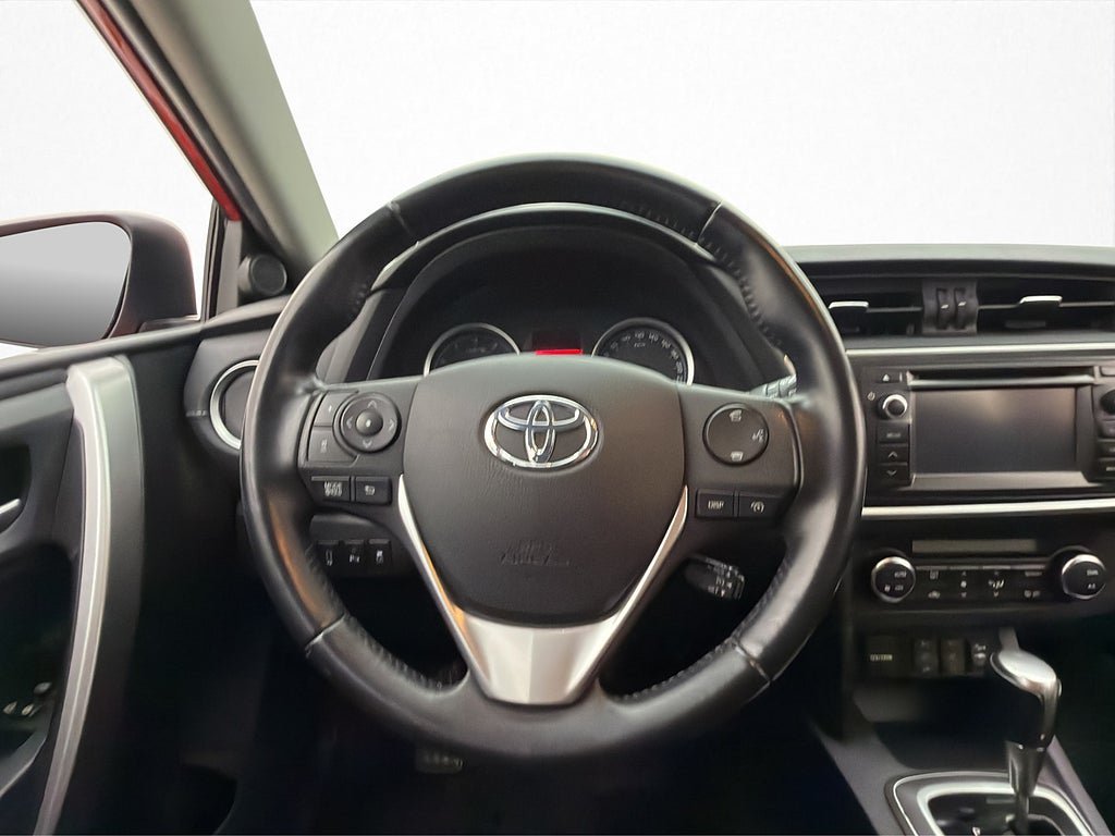 Vehicle Image 16