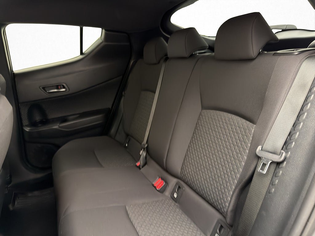 Vehicle Image 28