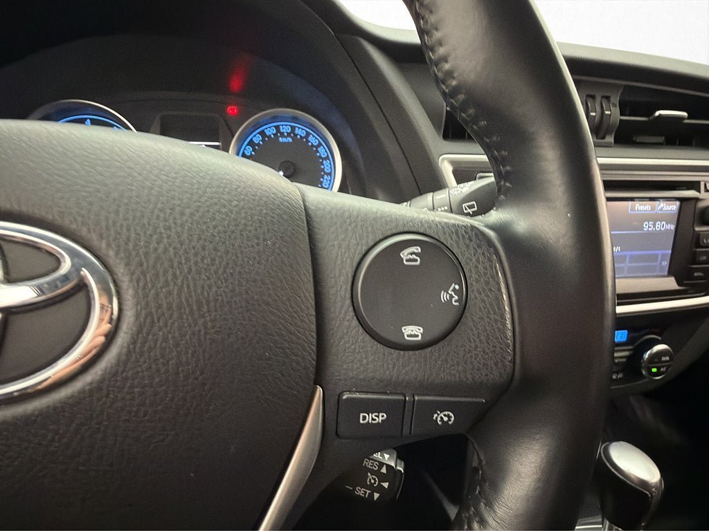 Vehicle Image 22