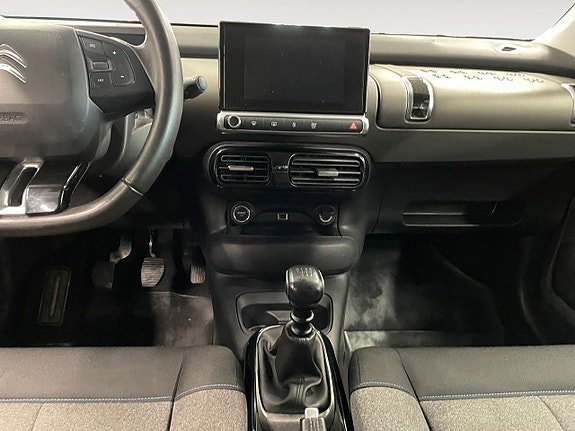 Vehicle Image 11