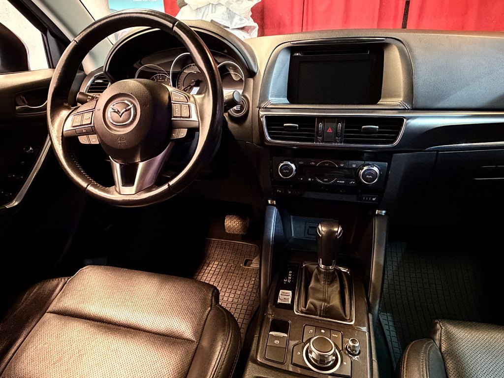 Vehicle Image 19