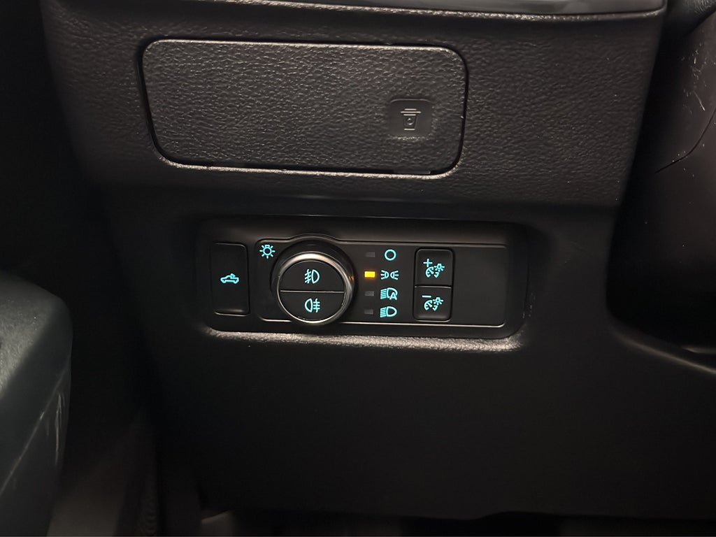 Vehicle Image 19