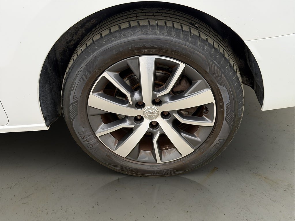 Vehicle Image 31
