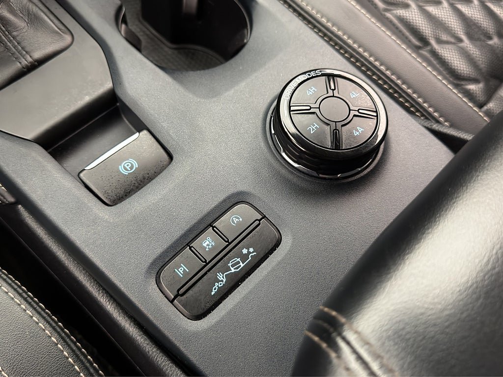 Vehicle Image 30