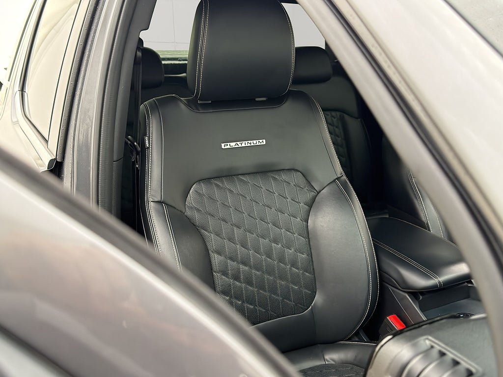 Vehicle Image 36