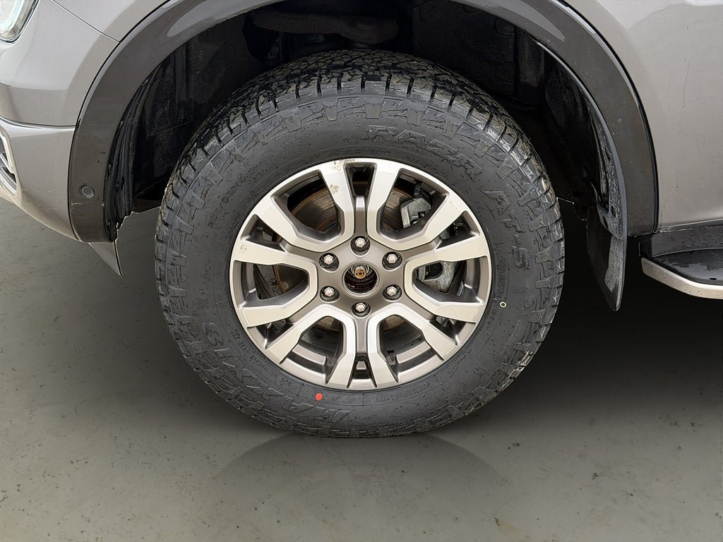 Vehicle Image 37