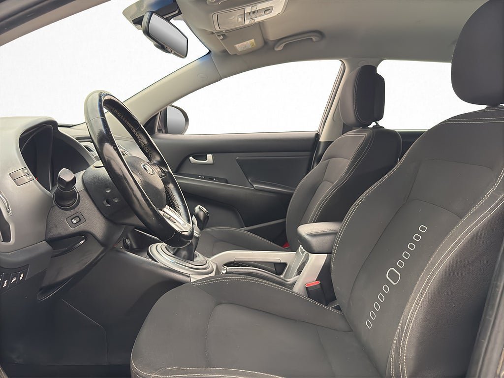 Vehicle Image 11