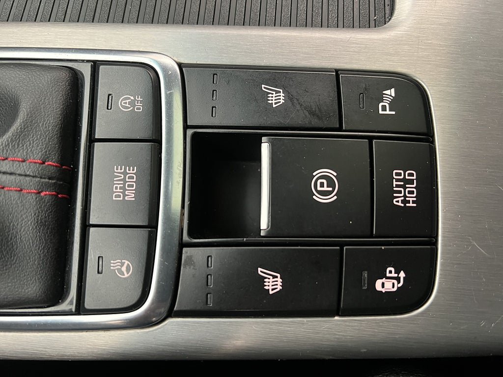 Vehicle Image 24
