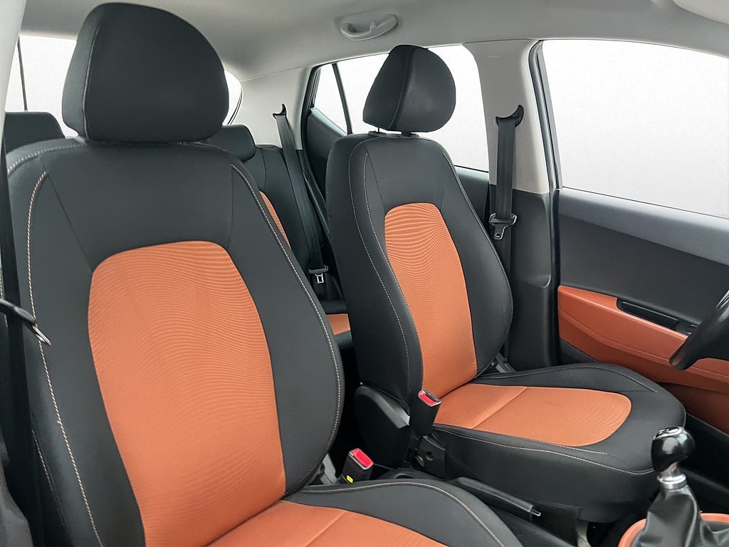 Vehicle Image 21