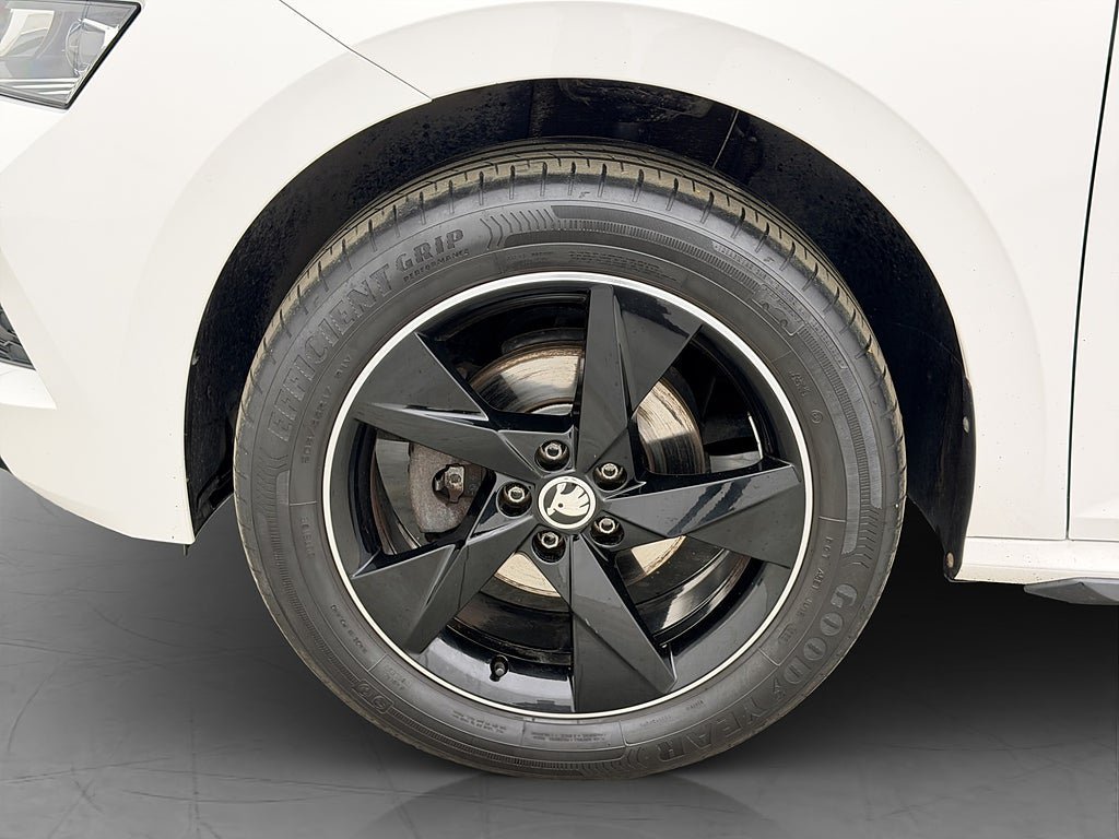 Vehicle Image 35