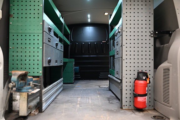 Vehicle Image 9