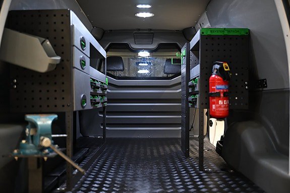 Vehicle Image 8