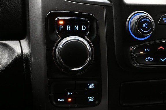 Vehicle Image 27