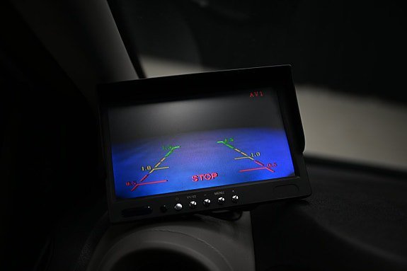 Vehicle Image 16
