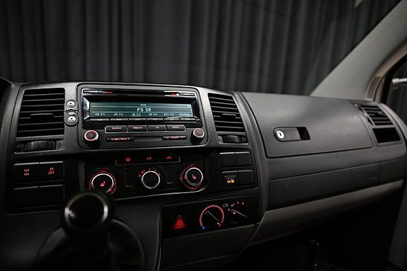 Vehicle Image 27