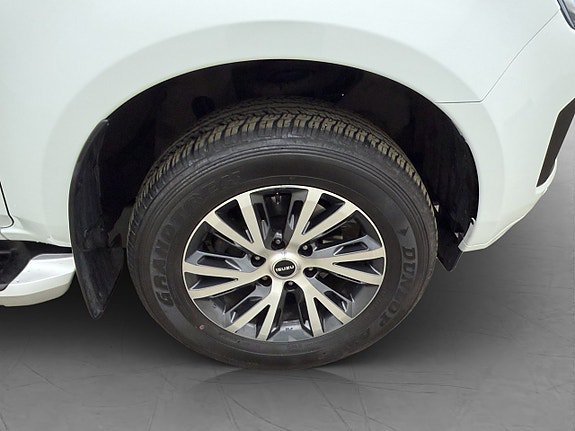 Vehicle Image 32