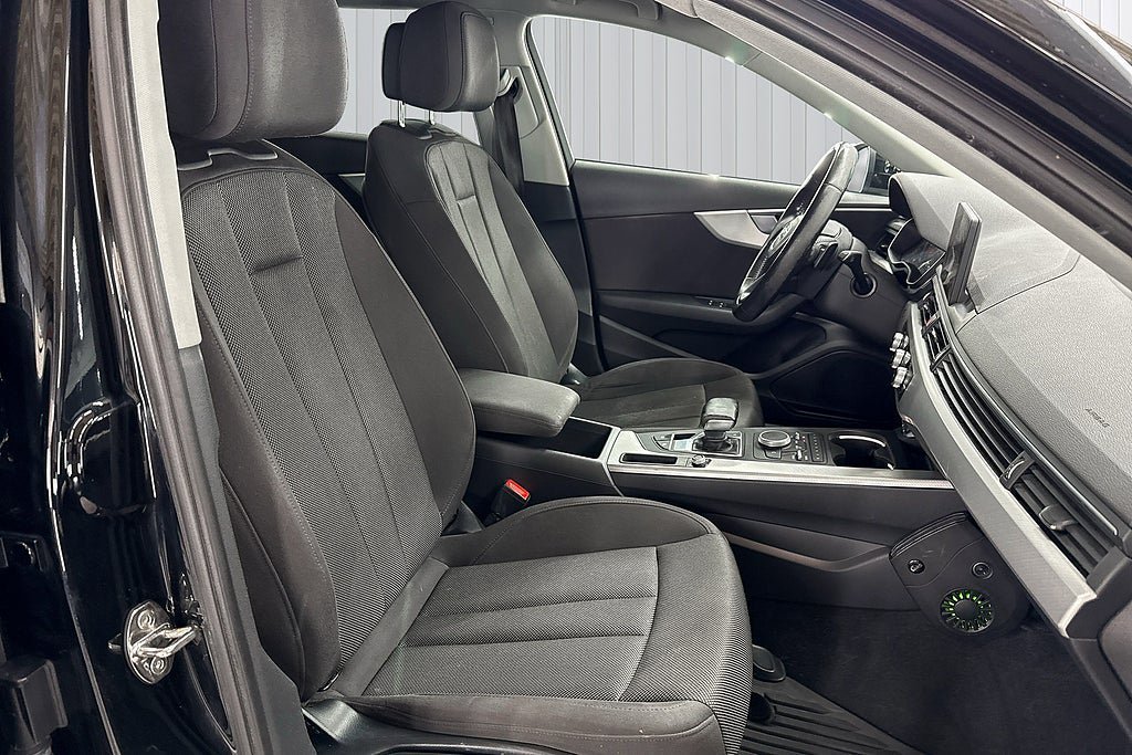 Vehicle Image 16