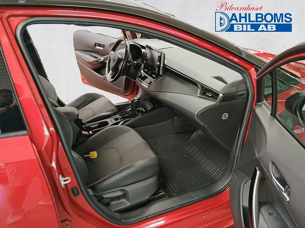 Vehicle Image 12