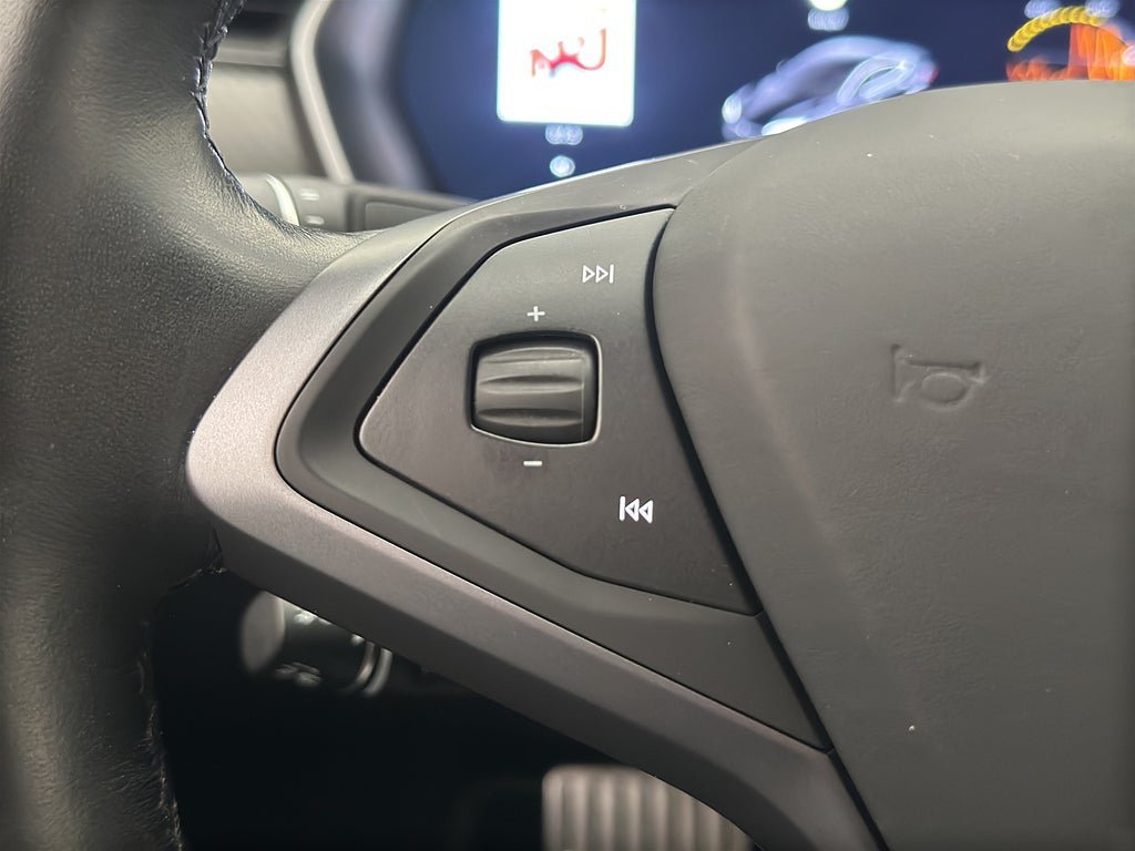 Vehicle Image 26
