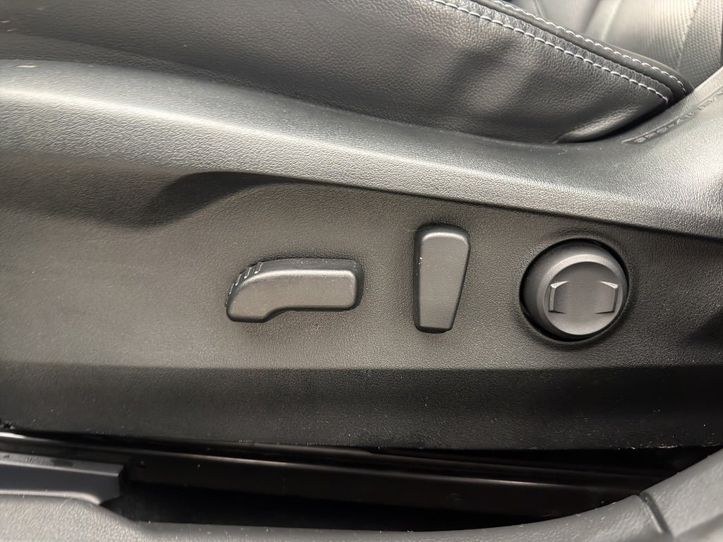 Vehicle Image 34