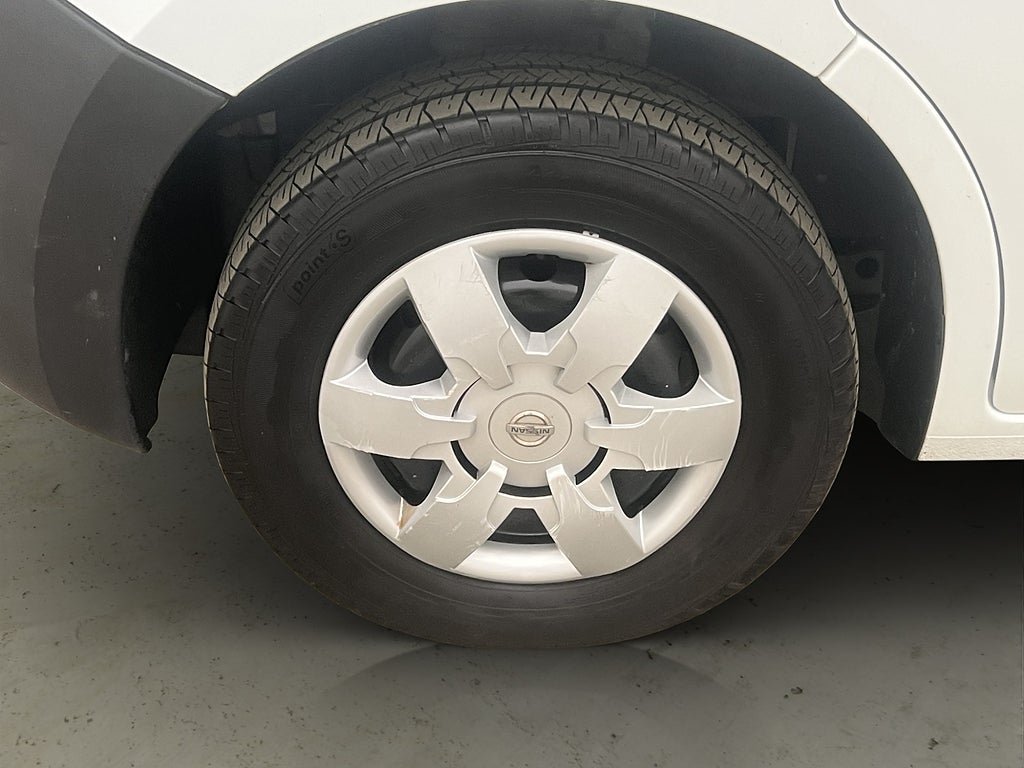 Vehicle Image 24