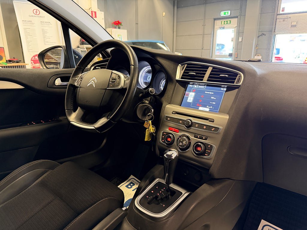 Vehicle Image 20
