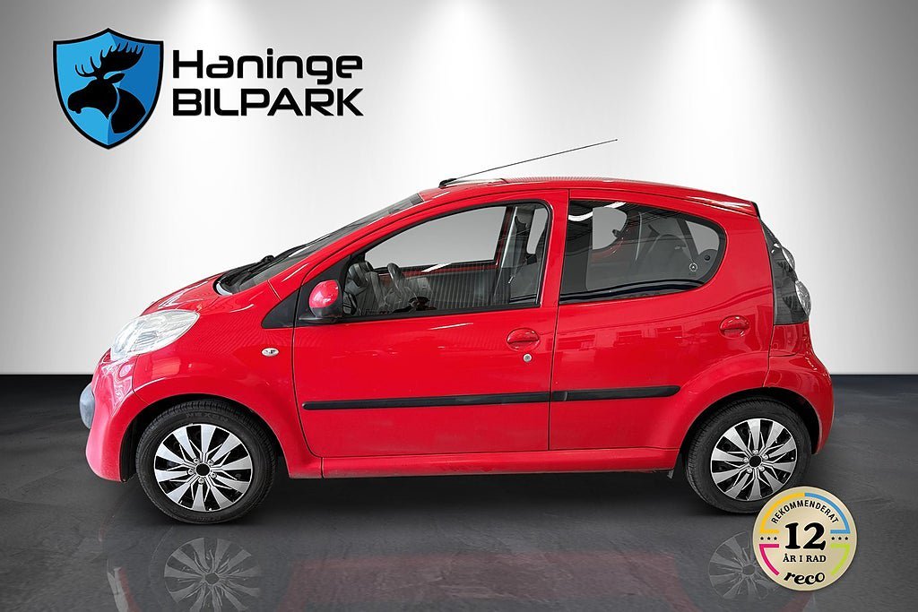 Vehicle Image 5