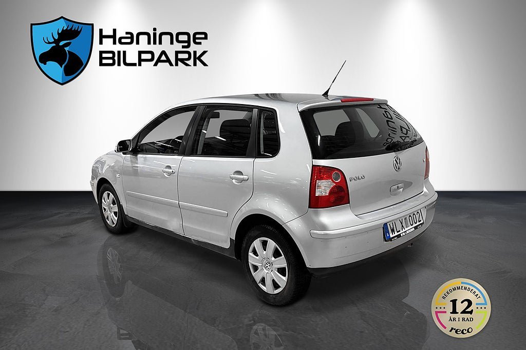 Vehicle Image 8