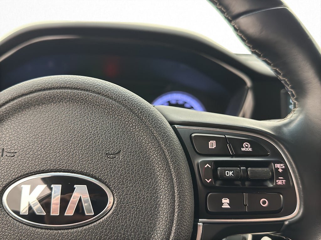 Vehicle Image 28