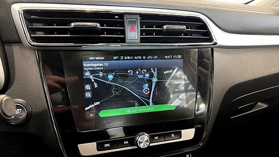 Vehicle Image 19