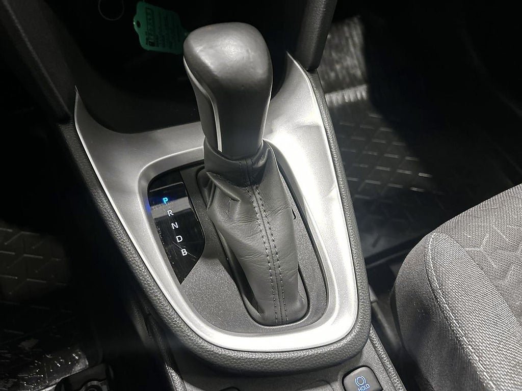 Vehicle Image 17