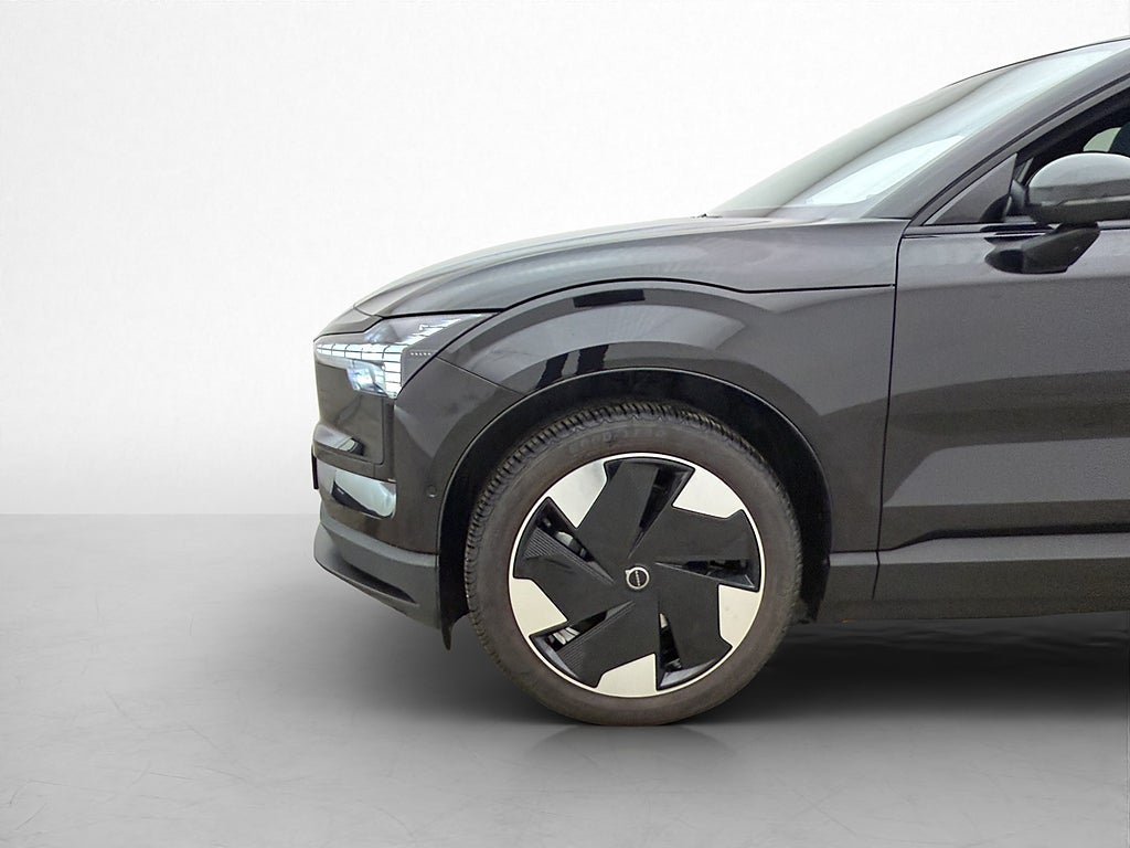 Vehicle Image 32