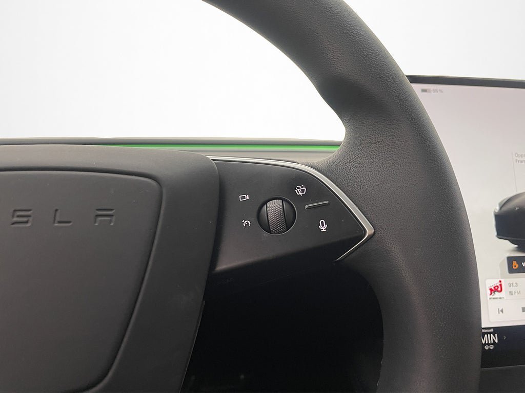 Vehicle Image 29