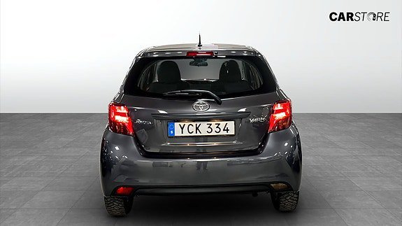 Vehicle Image 7