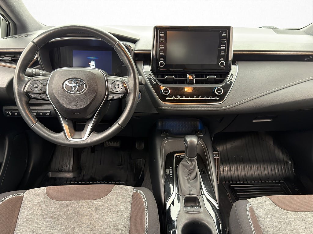 Vehicle Image 12