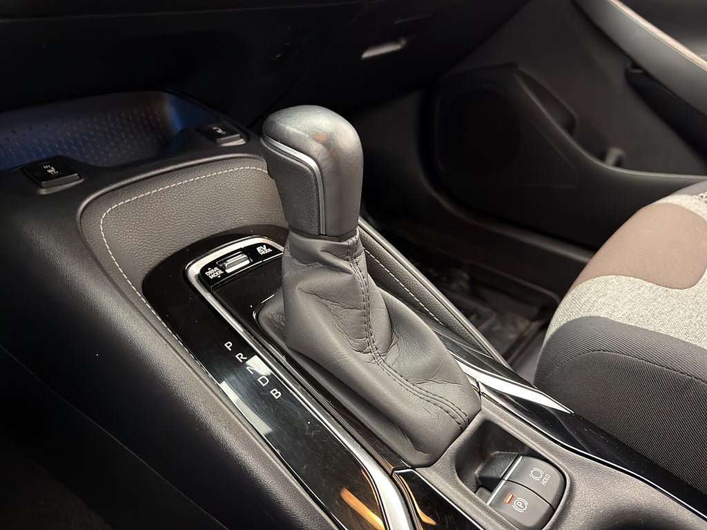 Vehicle Image 22