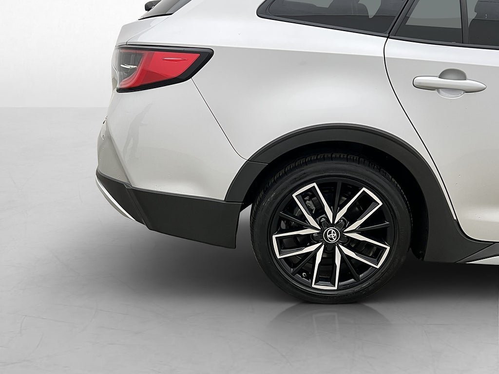 Vehicle Image 30