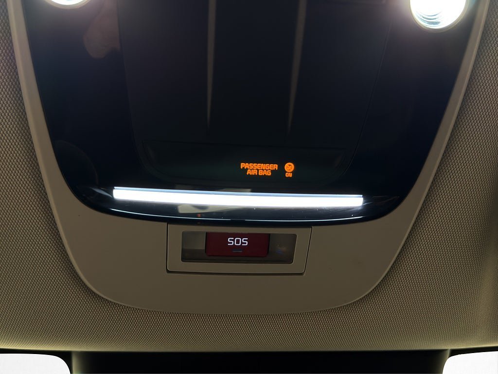 Vehicle Image 28