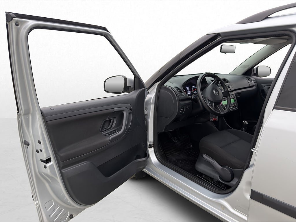 Vehicle Image 11
