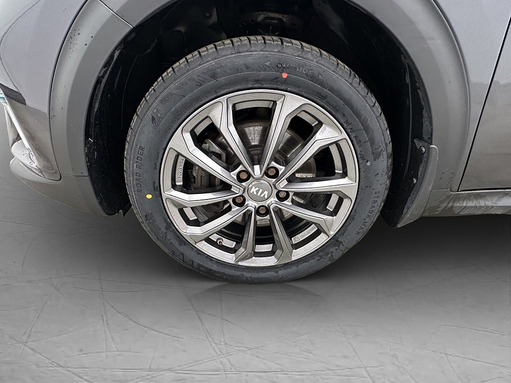 Vehicle Image 30