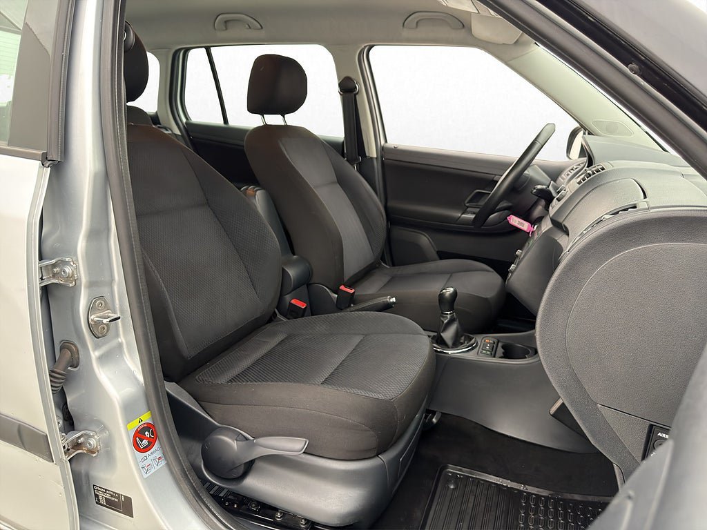 Vehicle Image 21