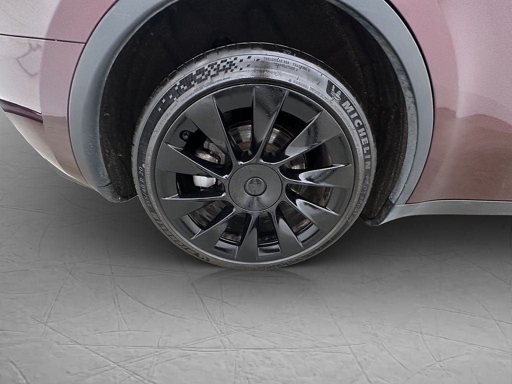 Vehicle Image 32