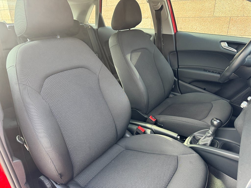 Vehicle Image 15