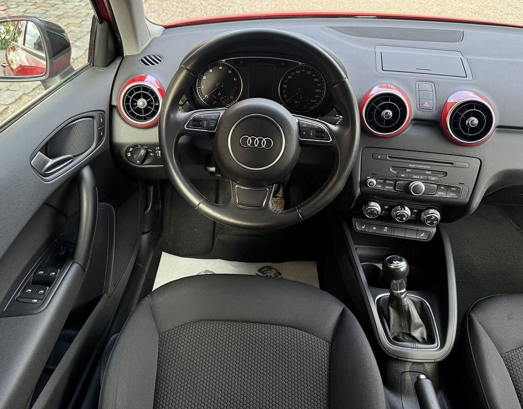 Vehicle Image 18