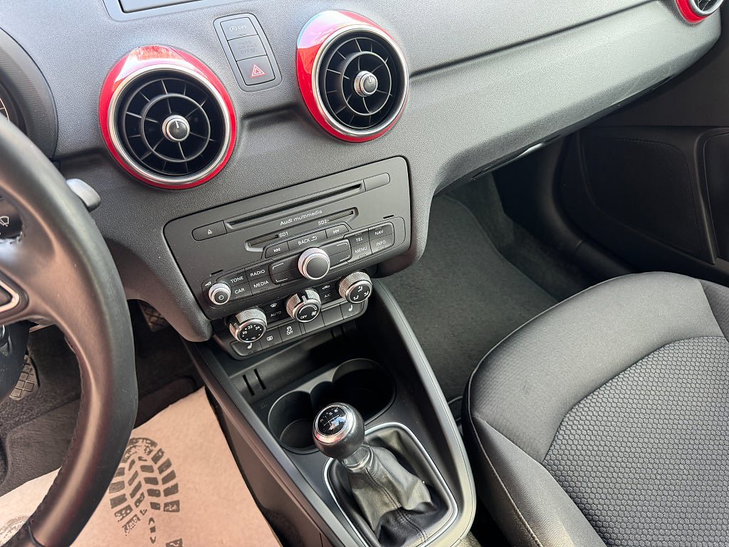 Vehicle Image 19